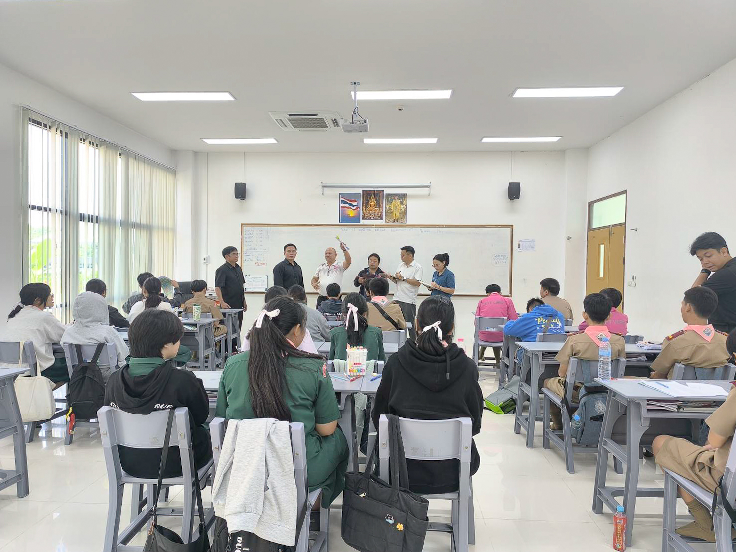 ลงพื้นที่ตรวจติดตามความคืบหน้าการพัฒนาห้องปฏิบัติการวิทยาศาสตร์